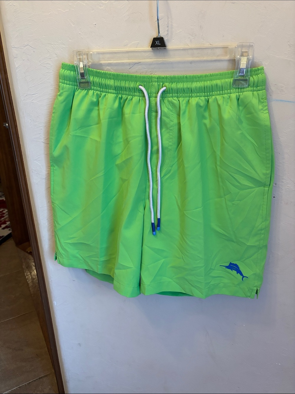 NWT Tommy Bahama Naples bay swim shorts! Men’s Small